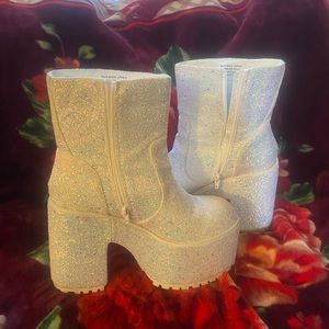 YRU Sparkly Platform Boots